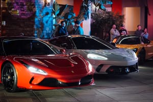 Car Meet - Full House